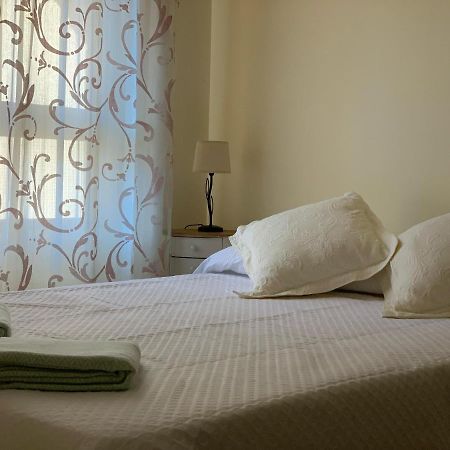 Malaga Estacion - Casa De La Rosa Appartement Buitenkant foto